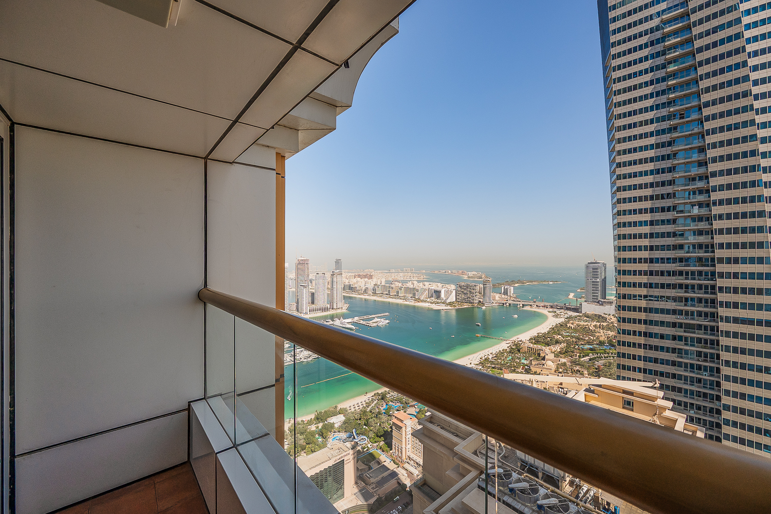 2 Bedrooms Apartment in Elite Residence