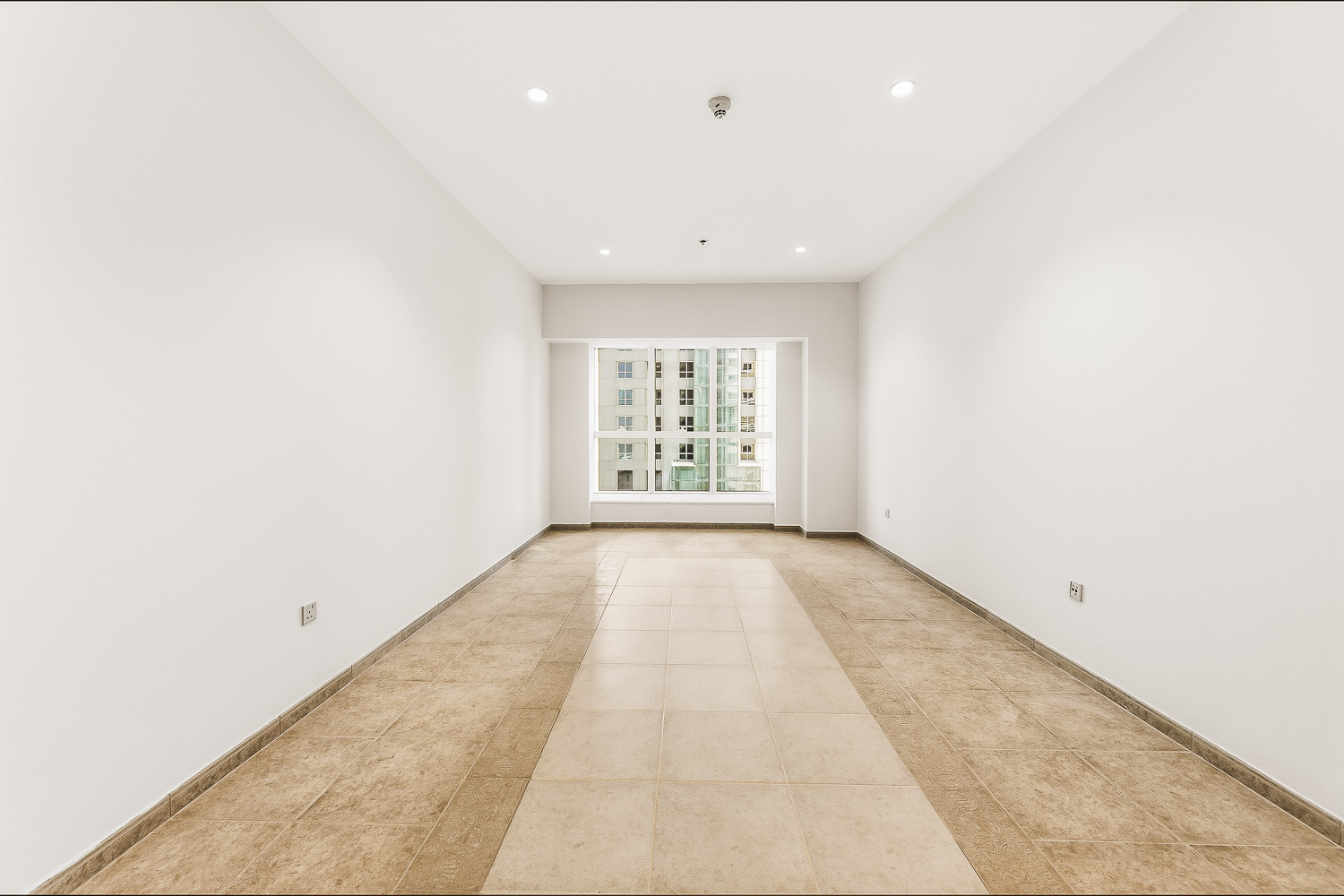 2 Bedrooms Apartment in Elite Residence