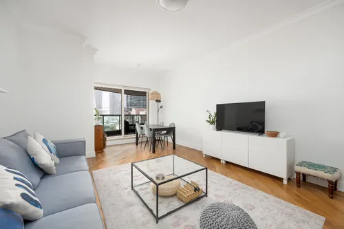 1 Bedroom Apartment in Al Mesk Tower