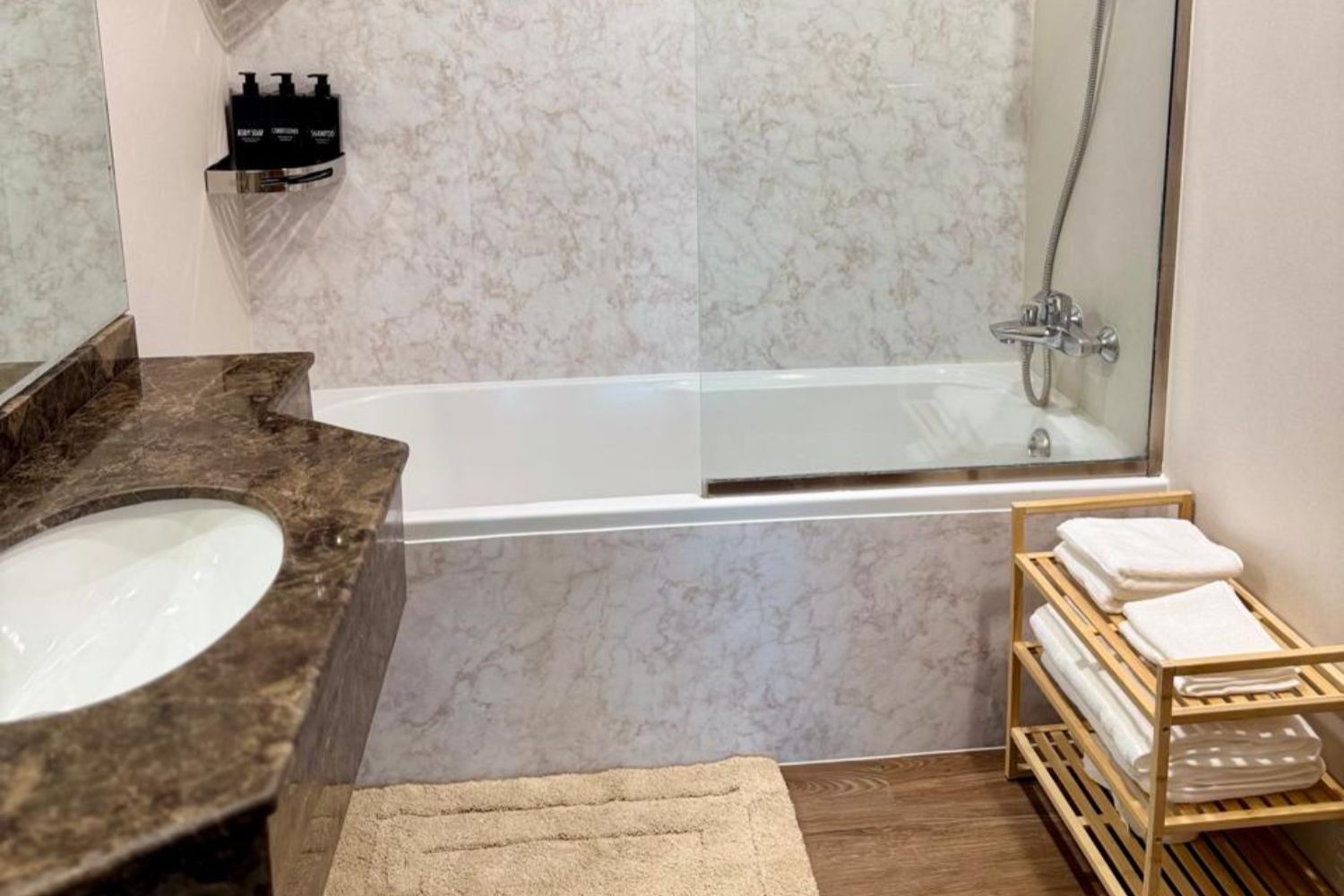 1 Bedroom Apartment in Dorra Bay