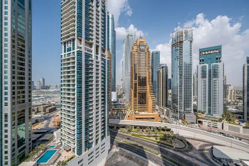 2 Bedrooms Apartment in The Royal Oceanic