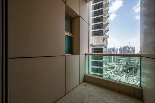 2 Bedrooms Apartment in The Royal Oceanic