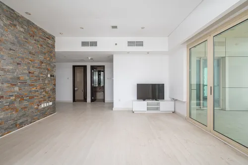 2 Bedrooms Apartment in The Royal Oceanic