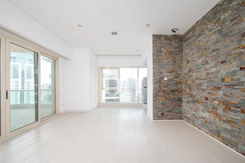 Unfurnished | Move-In-Ready | Flexible Payment