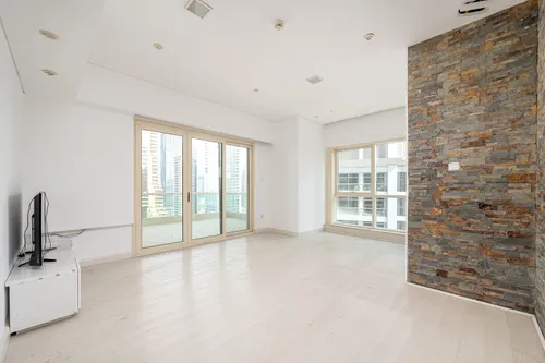 2 Bedrooms Apartment in The Royal Oceanic