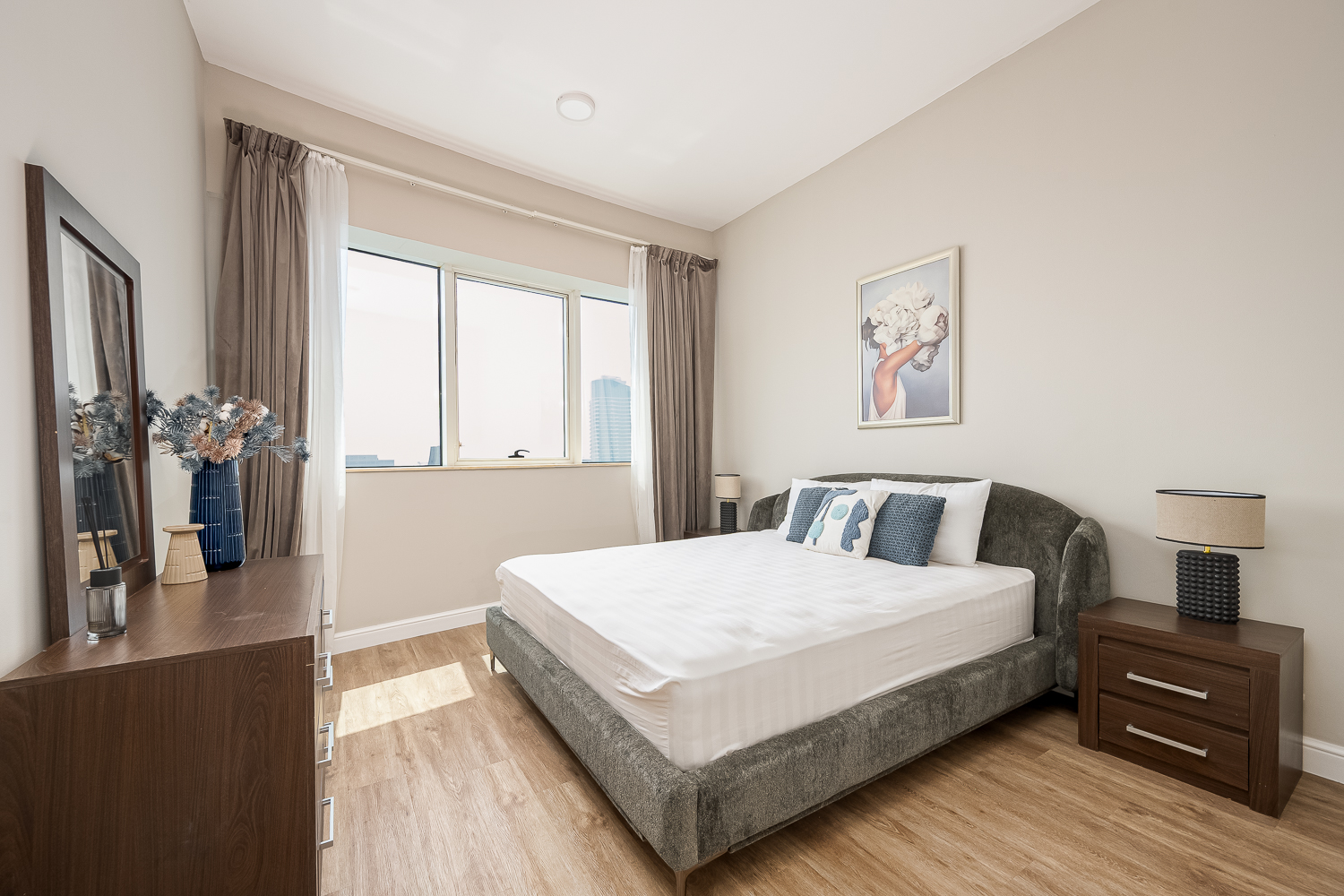 4 Bedrooms Apartment in Horizon Tower