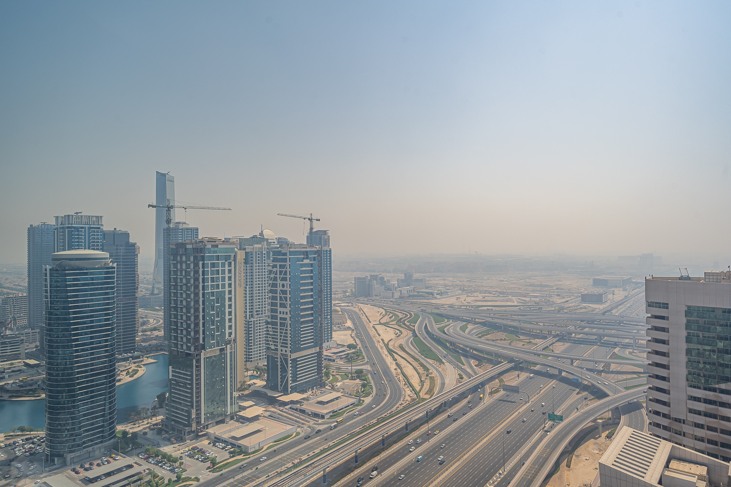 4 Bedrooms Apartment in Horizon Tower