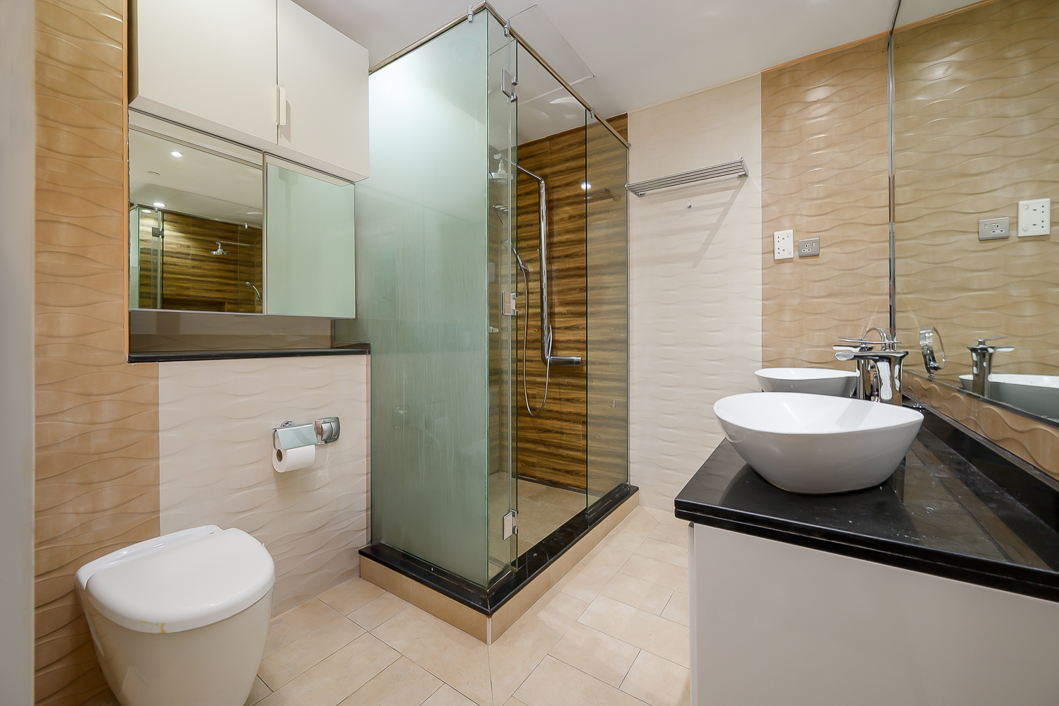 3 Bedrooms Apartment in Marina Heights