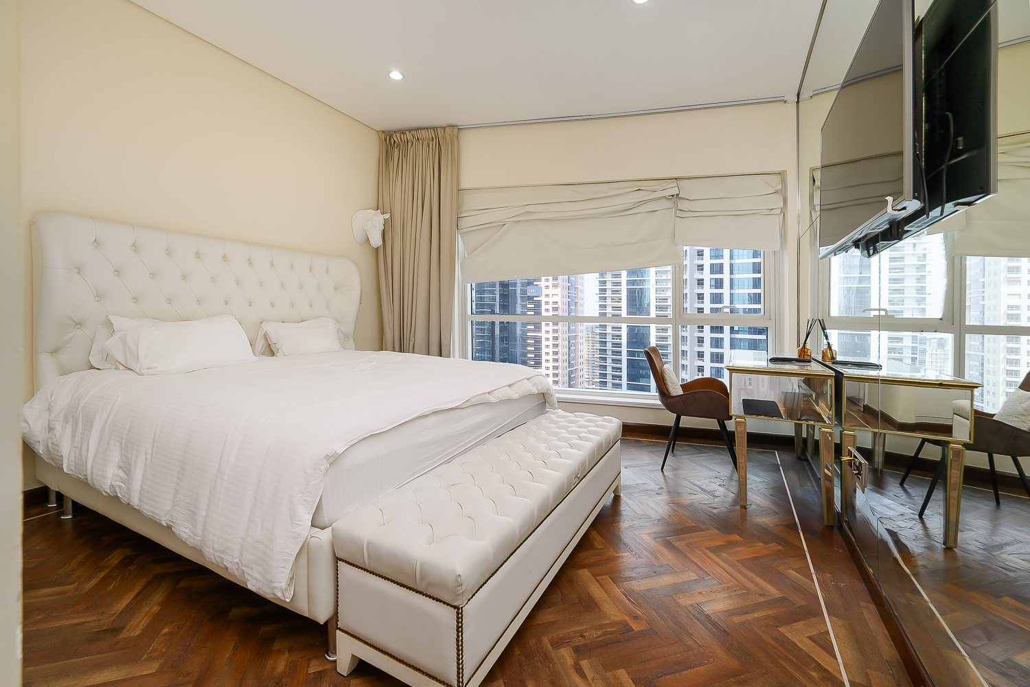 3 Bedrooms Apartment in Marina Heights