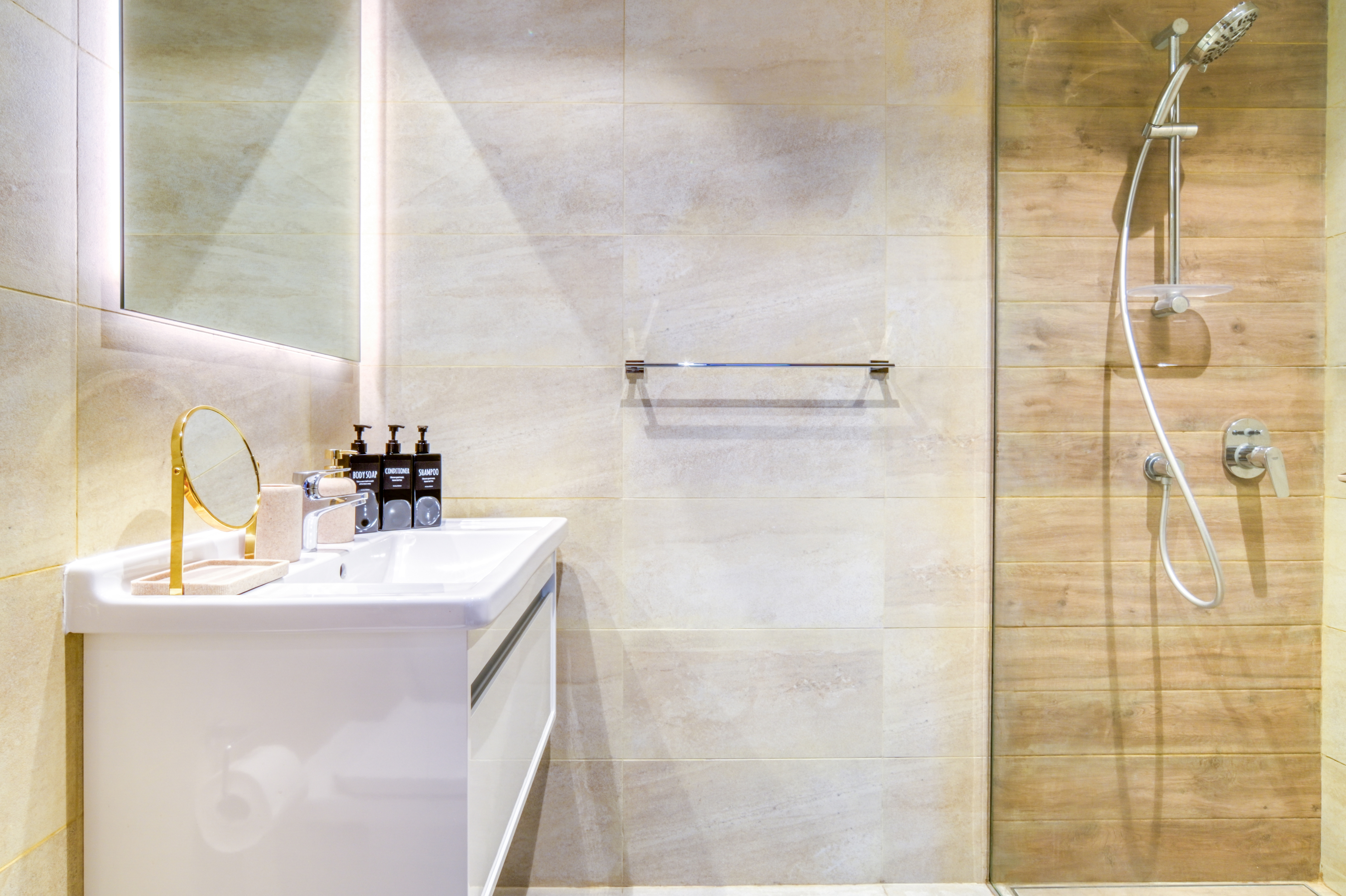 1 Bedroom Apartment in No.9