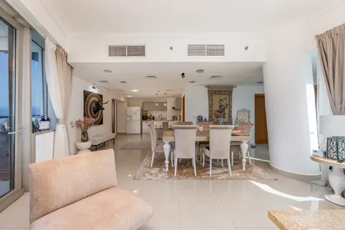 2 Bedrooms Apartment in Ocean Heights