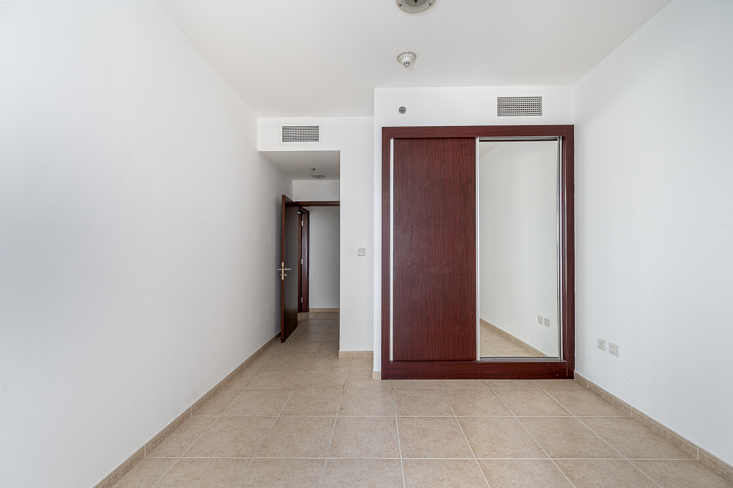 2 Bedrooms Apartment in Elite Residence