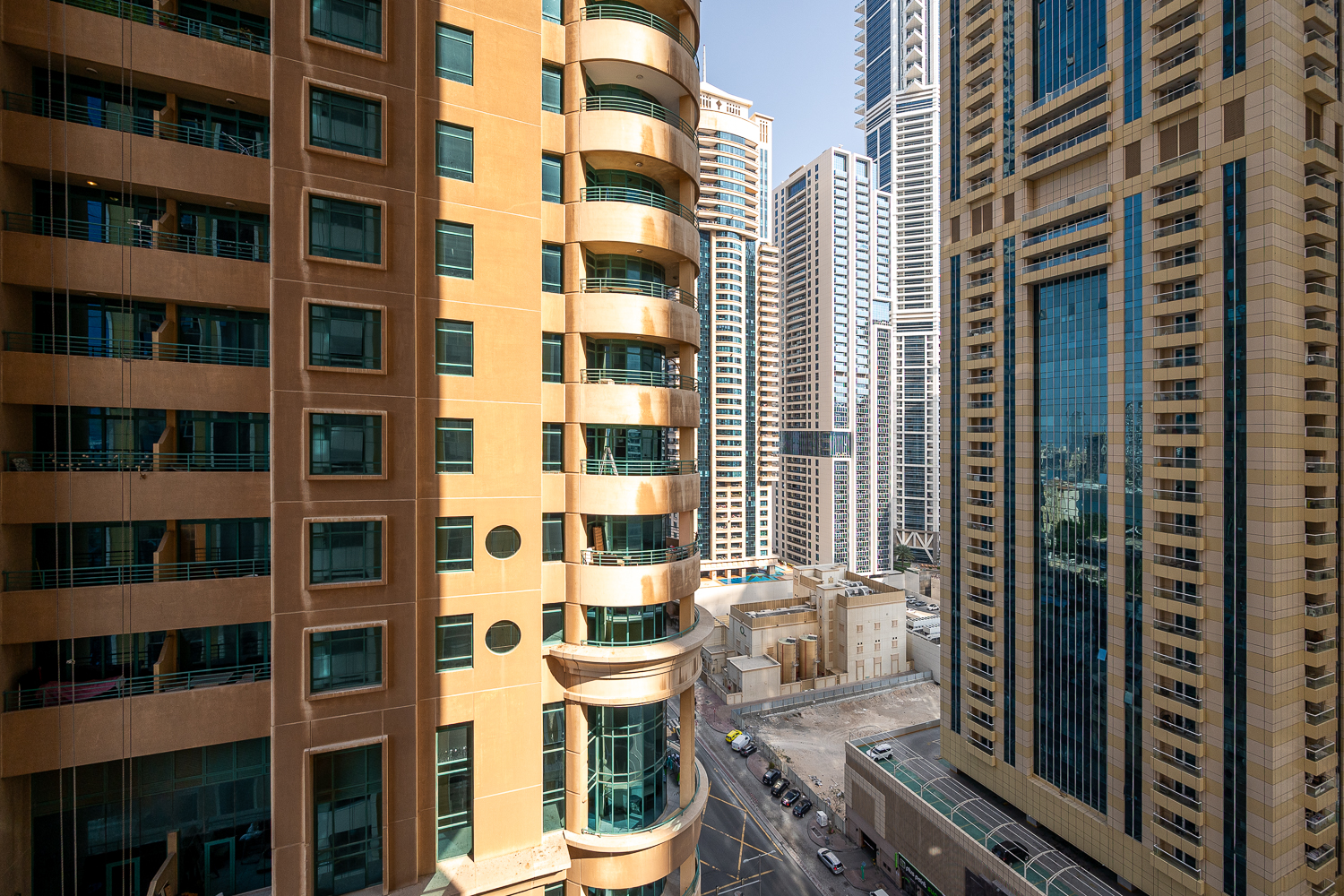 2 Bedrooms Apartment in Elite Residence