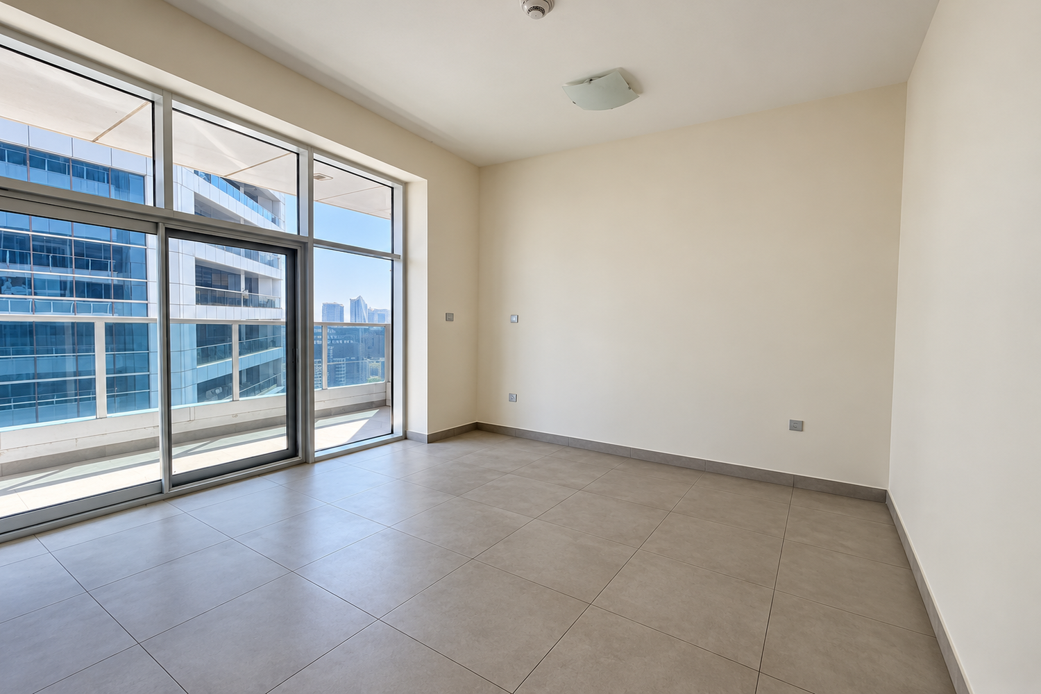 2 Bedroom Apartment in Marina Arcade Tower