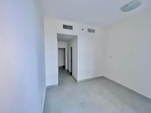 1 Bedroom Apartment in Marina Arcade Tower