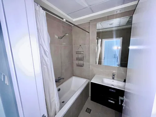 1 Bedroom Apartment in Marina Arcade Tower