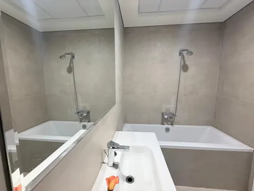 2 Bedrooms Apartment in Marina Arcade Tower