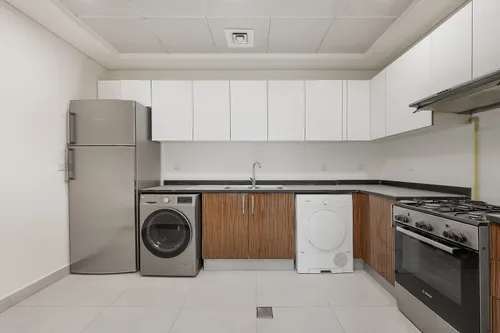 2 Bedrooms Apartment in Marina Arcade Tower