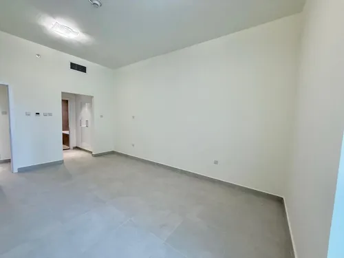 2 Bedrooms Apartment in Marina Arcade Tower