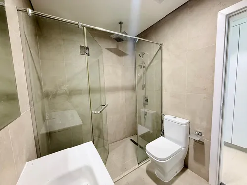 2 Bedrooms Apartment in Marina Arcade Tower