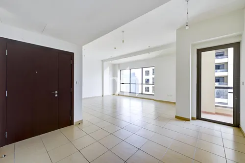 Managed | Semi-Furnished | Sea View | High Floor