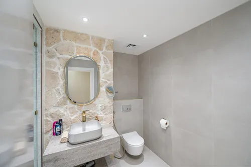 2 Bedrooms Apartment in Bahar 1