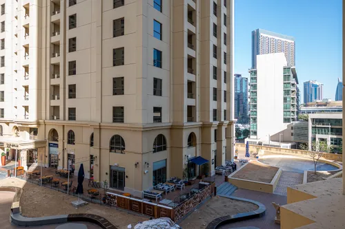 2 Bedrooms Apartment in Bahar 1