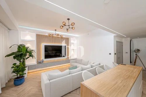 VOT| Recently renovated| AIRBNB perfect