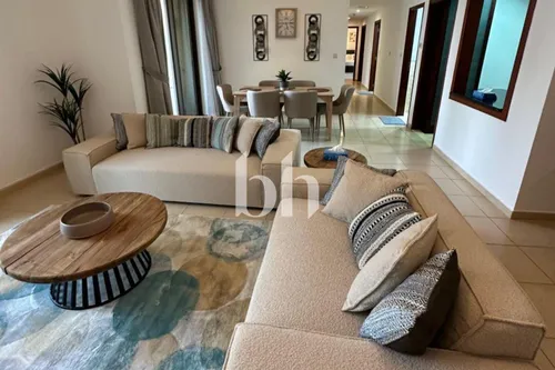 Exclusive| Marina view| Vacant dec| 2 bed