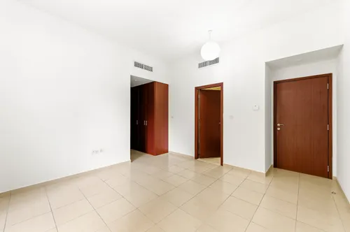 3 Bedrooms Apartment in Sadaf 5