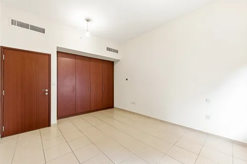 3 Bedrooms Apartment in Sadaf 5