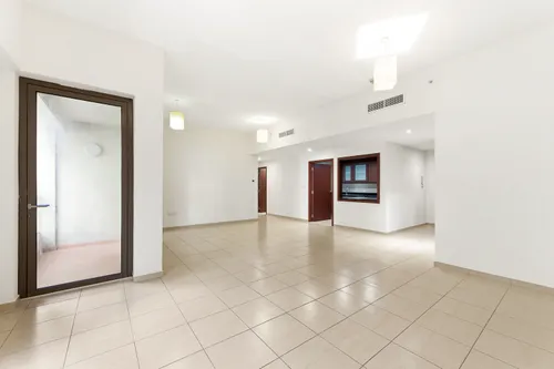 3 Bedrooms Apartment in Sadaf 5