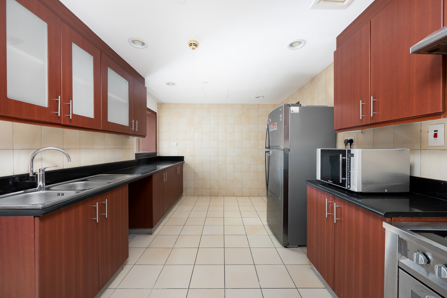 4 Bedrooms Apartment in Sadaf 2