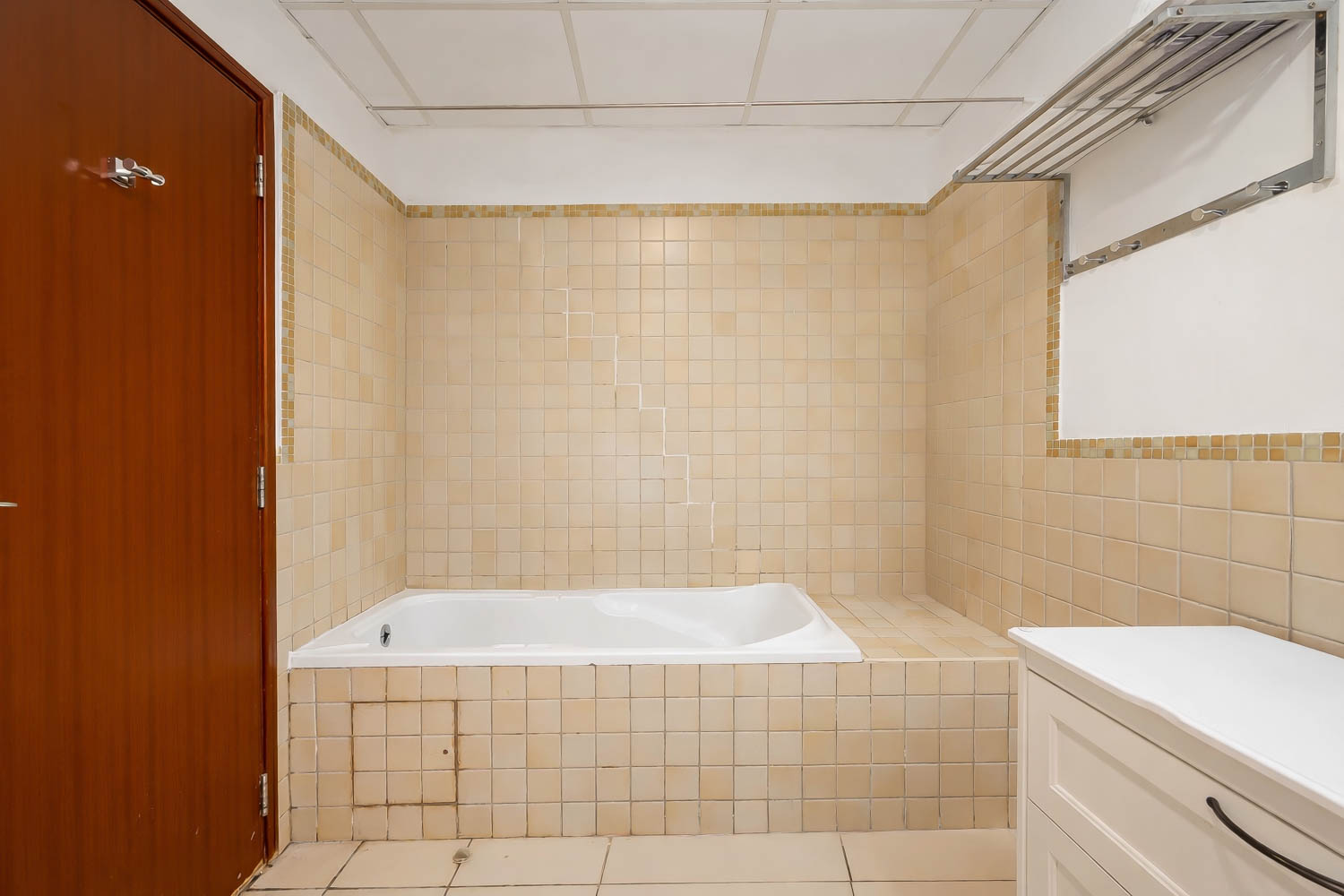 4 Bedrooms Apartment in Sadaf 2