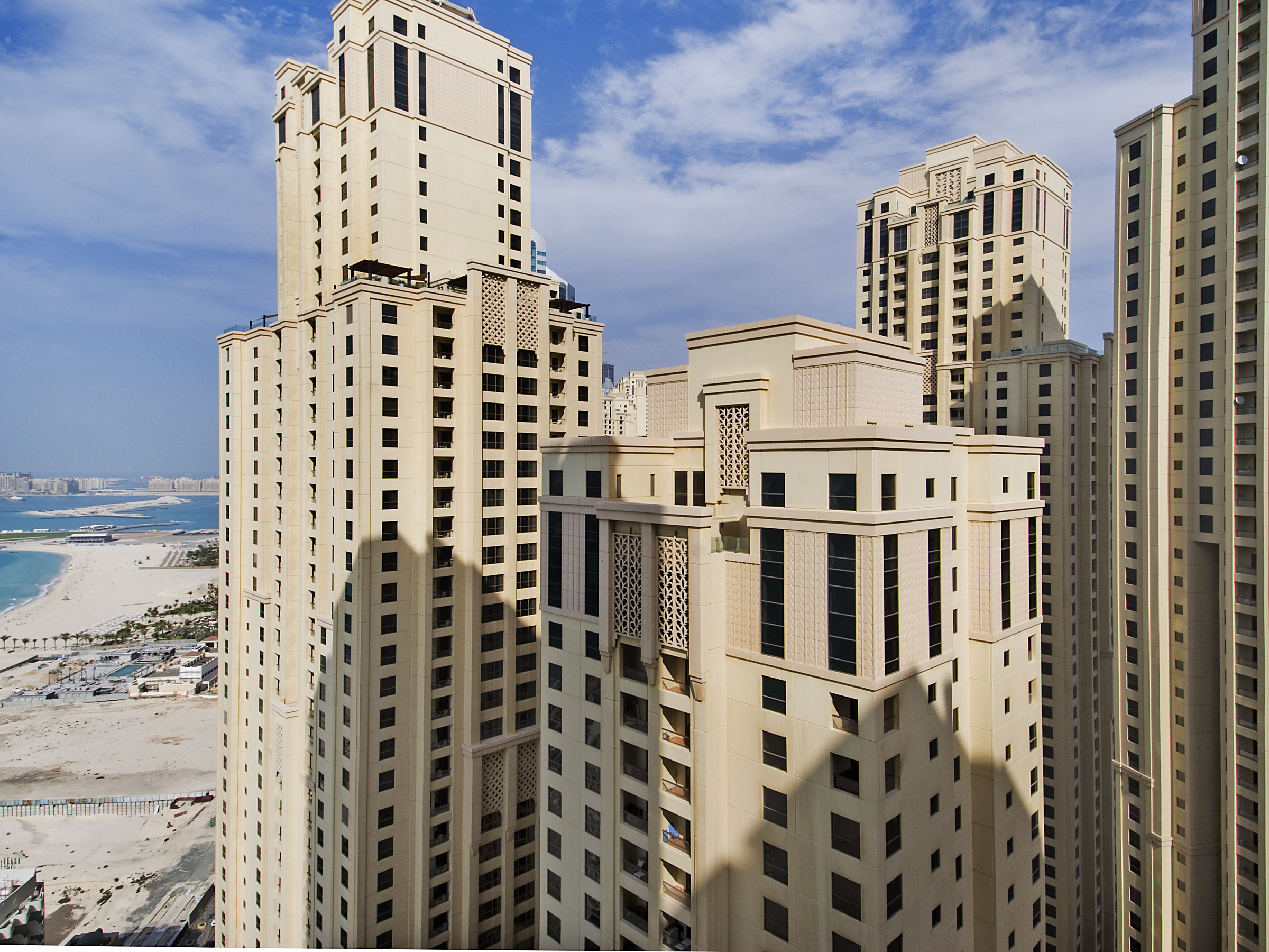 2 Bedrooms Apartment in Rimal 2