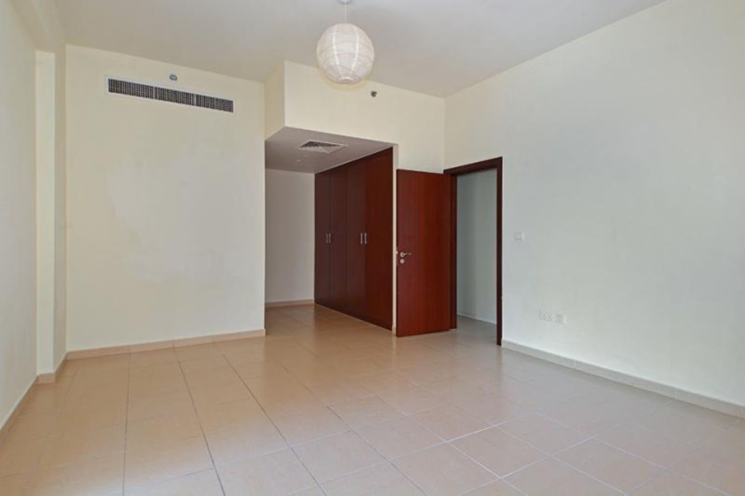 2 Bedrooms Apartment in Rimal 2