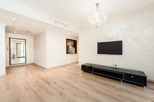 3 Bedrooms Apartment in Murjan 6