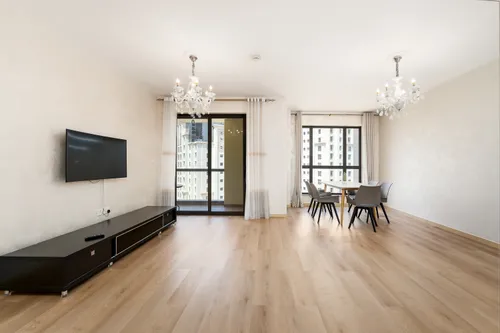 3 Bedrooms Apartment in Murjan 6