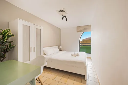 4 Bedrooms Apartment in Rimal 5