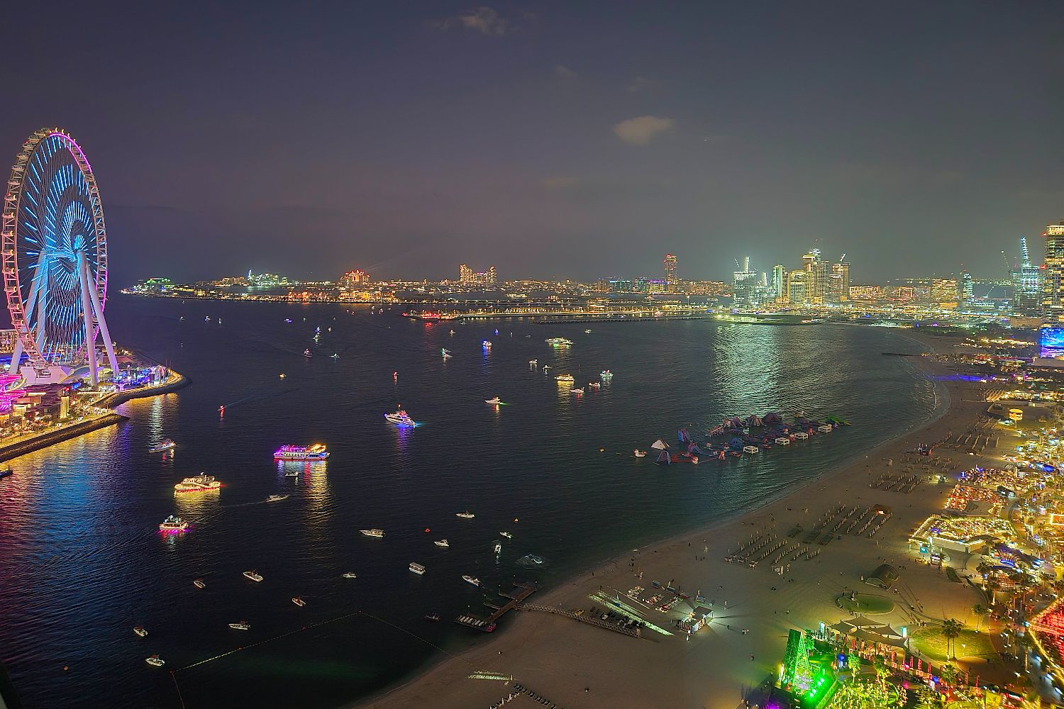 4 Bedrooms Apartment in Al Bateen Residences