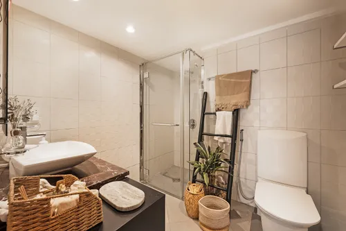 2 Bedrooms Apartment in Sadaf 6