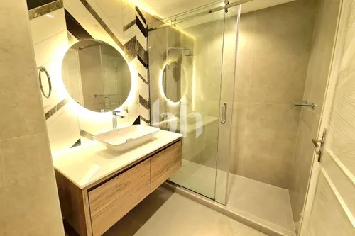 4 Bedrooms Apartment in Sadaf 8