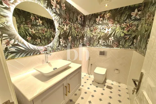 4 Bedrooms Apartment in Sadaf 8