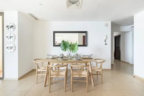 2 Bedrooms Apartment in Bahar 1