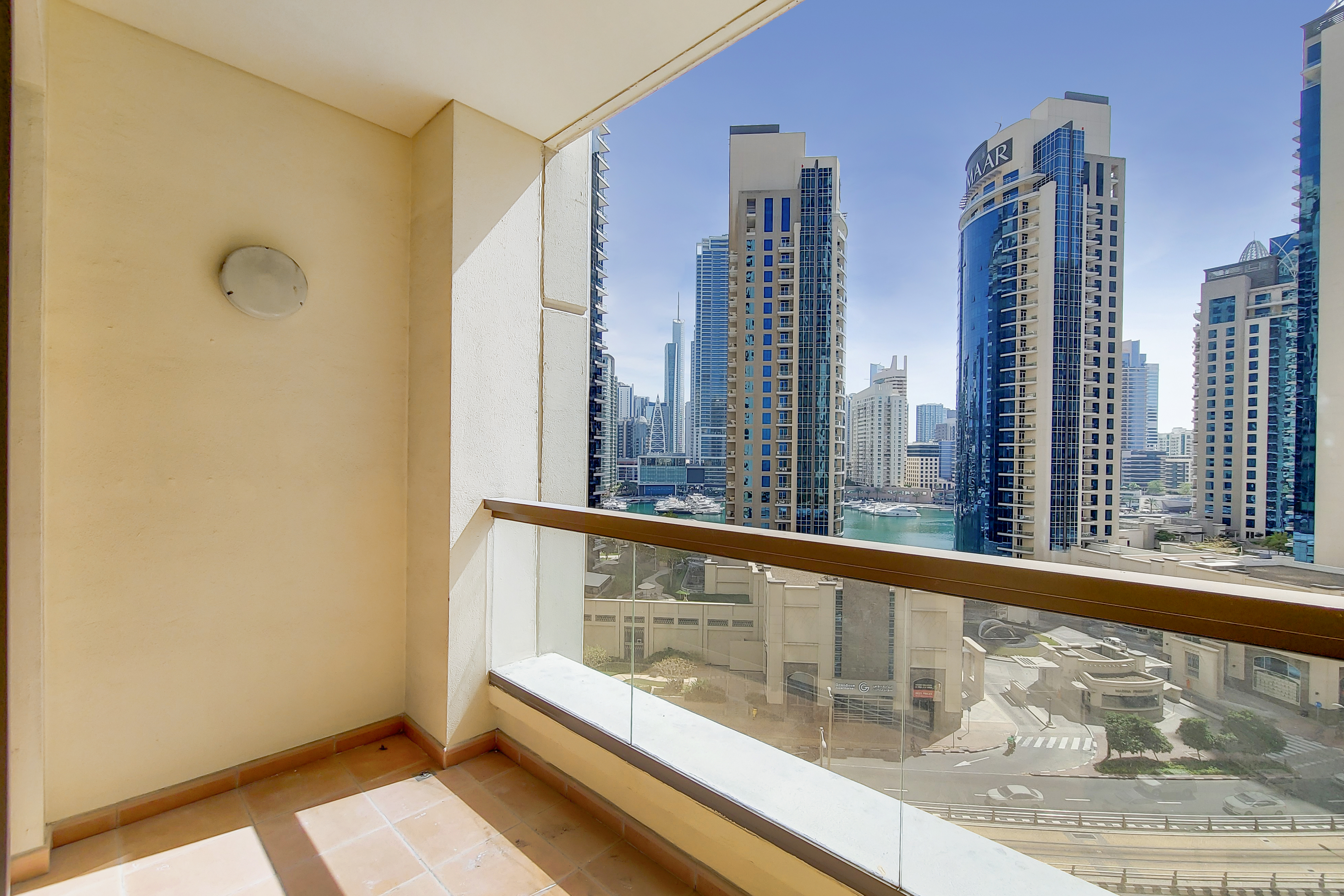 3 Bedrooms Apartment in Rimal 5