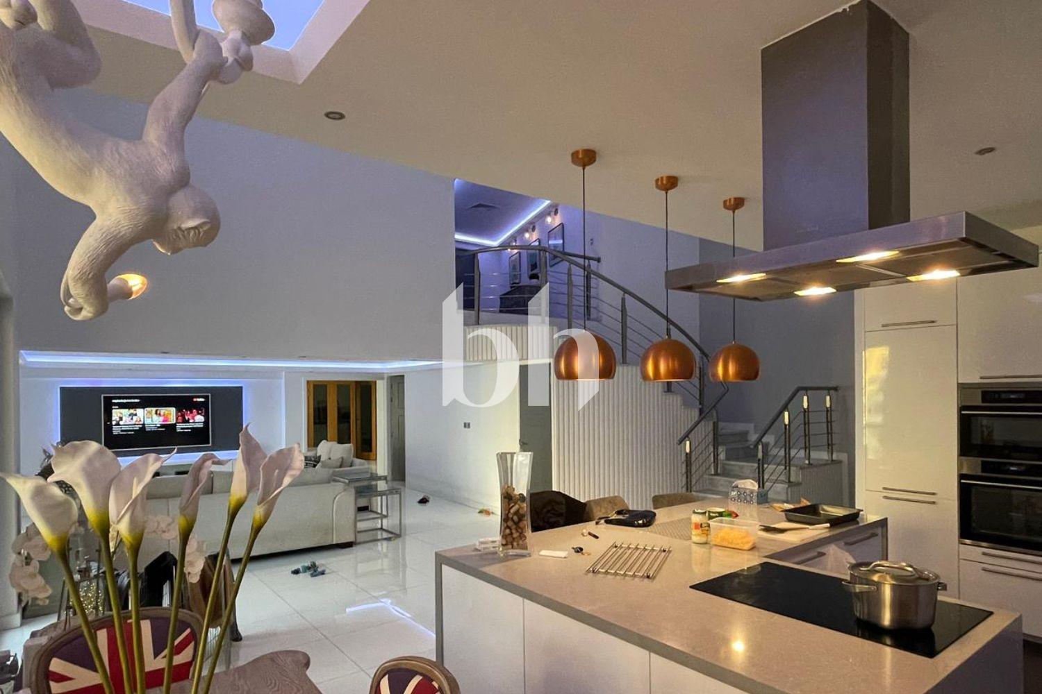 Unique Duplex | Upgraded | Partial Sea View