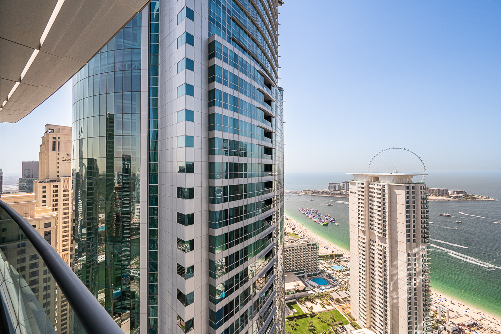 3 Bedrooms Apartment in Al Fattan Marine Towers