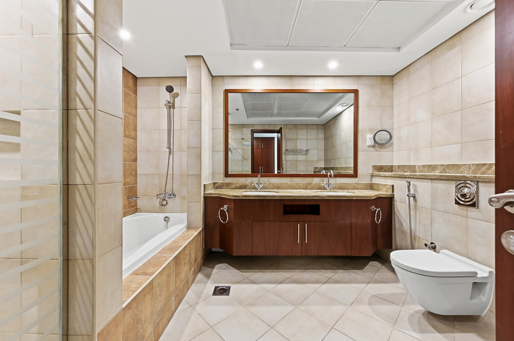 3 Bedrooms Apartment in Al Fattan Marine Towers