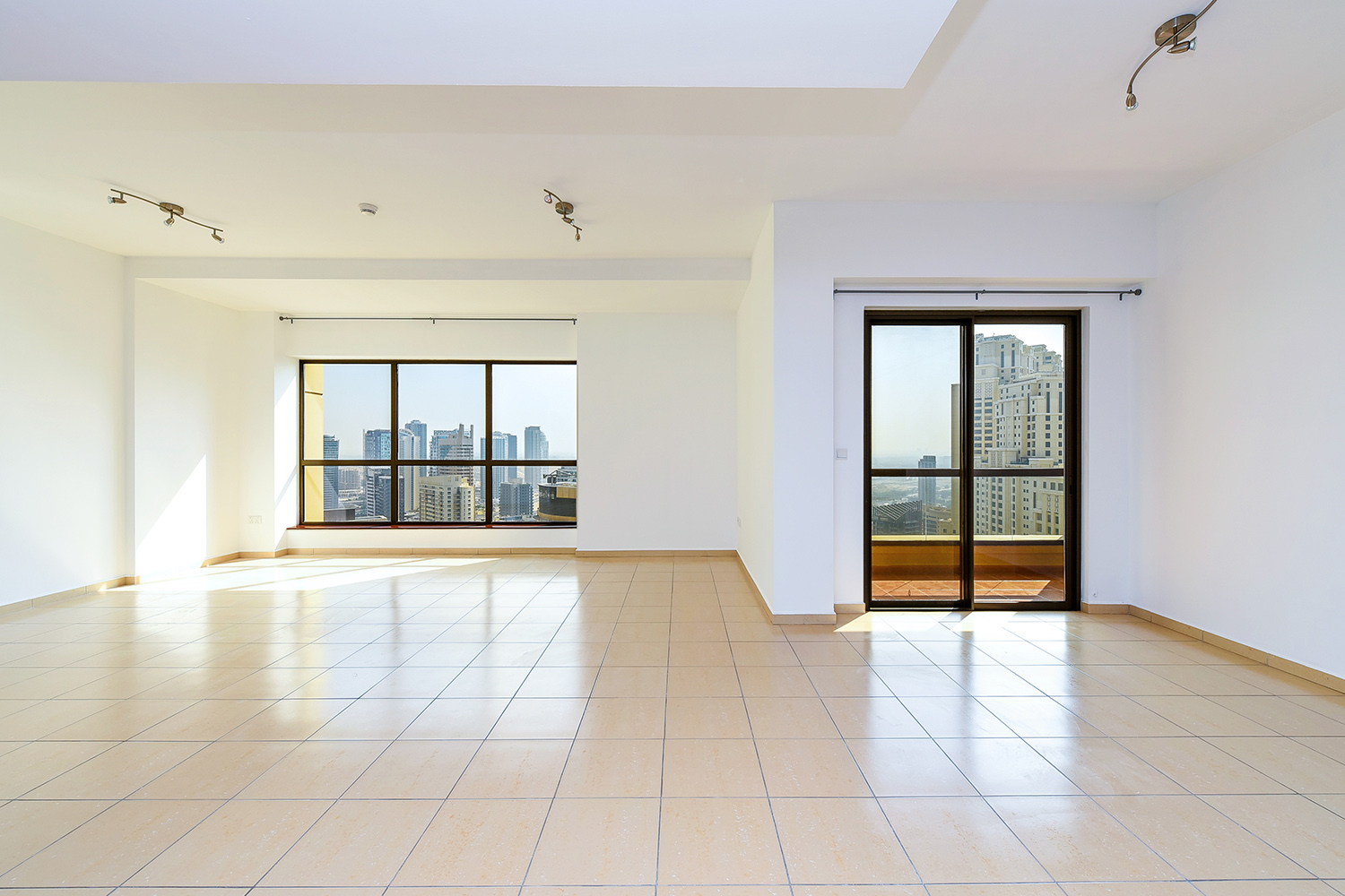 4 Bedroom Apartment in Rimal 5