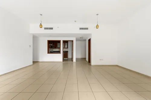 2 Bedrooms Apartment in Sadaf 6
